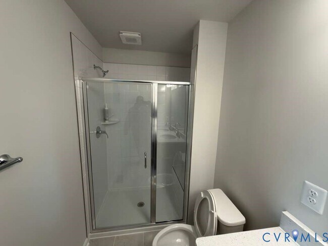 Building Photo - 449 Burden Dr