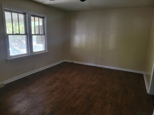 Building Photo - 2423 Wheeless Rd