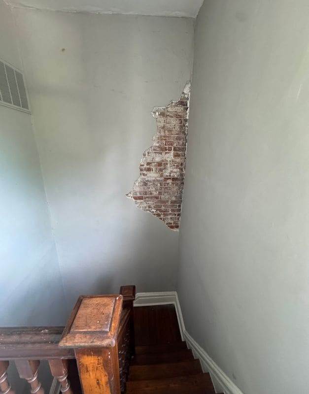 Building Photo - 3449 Crittenden St
