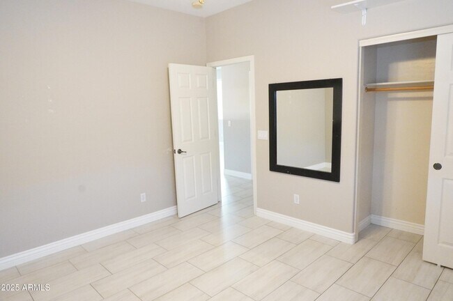 Building Photo - 6700 S Agate Way