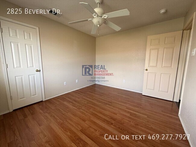 Building Photo - 2825 Beverly Dr