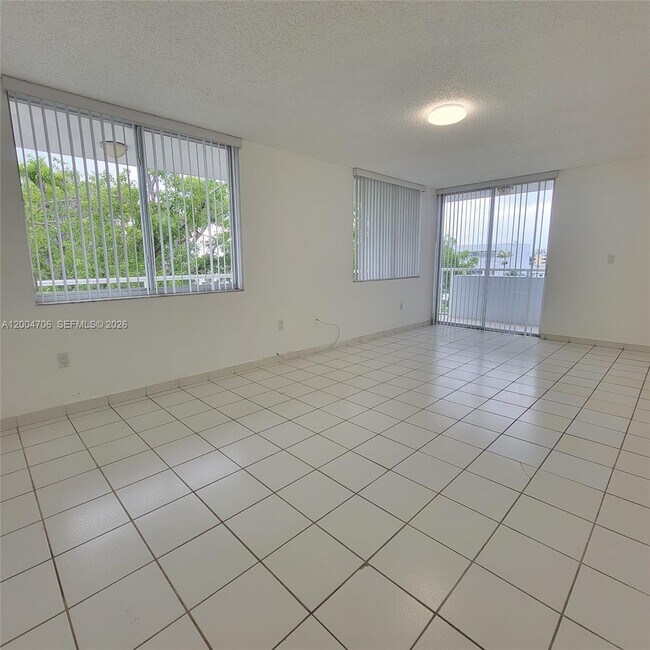 Building Photo - 7601 Dickens Ave