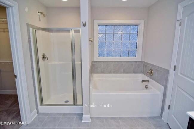 Building Photo - 918 Uplands Ln