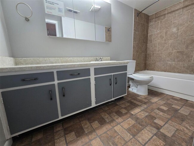 Building Photo - 6312 Newtown Cir