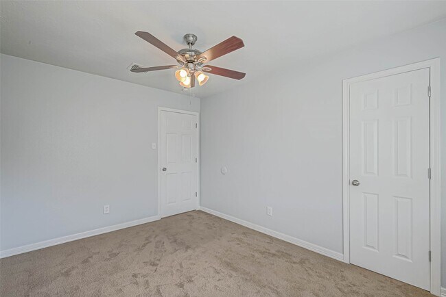 Building Photo - 1414 Elkwood Dr