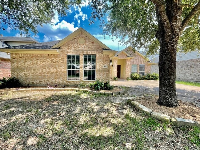 Primary Photo - 8327 Whisper Point Dr