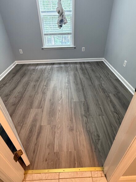 Building Photo - 5400 Tanglewood Pine Ln