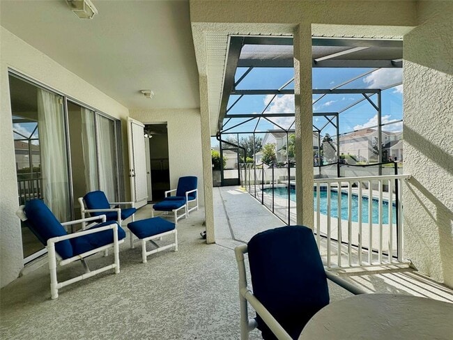 Building Photo - 4989 Bond St W