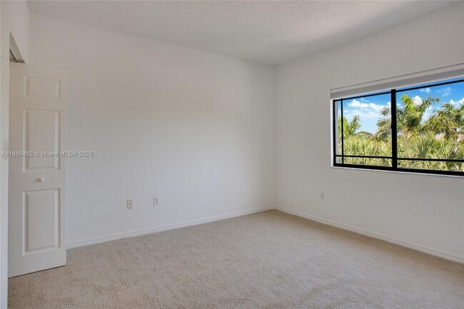 Building Photo - 2813 Grande Pkwy