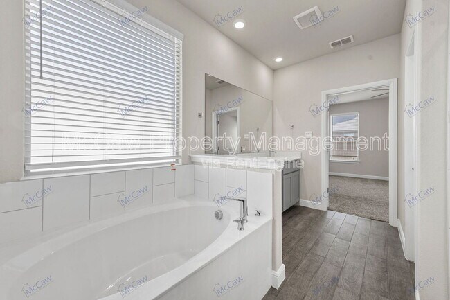 Building Photo - 15524 Balham Pass