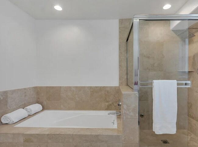 Building Photo - Hidden-Gem Townhouse in WeHo: 2 Bed/2.5 Bath, Private Entrance + Patios, 2 Parking, Norma Triangle