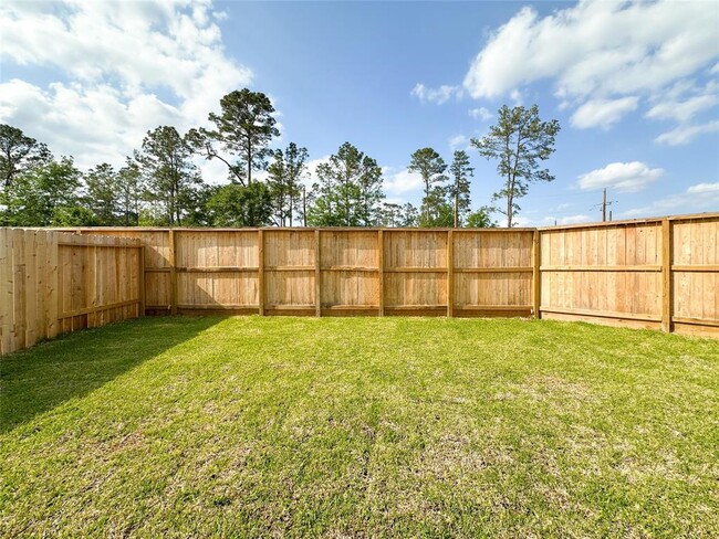 Building Photo - 7806 Alset Dr