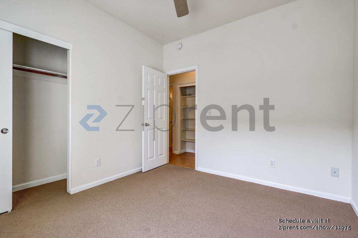 Building Photo - 2834 Prado Ln