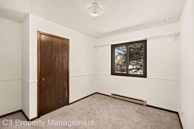 Building Photo - 4 br, 2 bath House - 2800 Sagebrush Drive