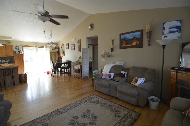 Building Photo - 3000 Oliver St