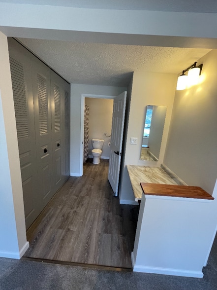 Building Photo - 231 Shady Ridge Dr