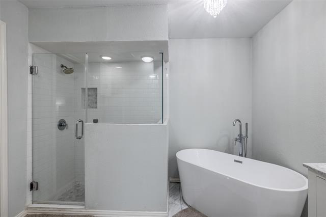 Building Photo - 1105 Cypress Point