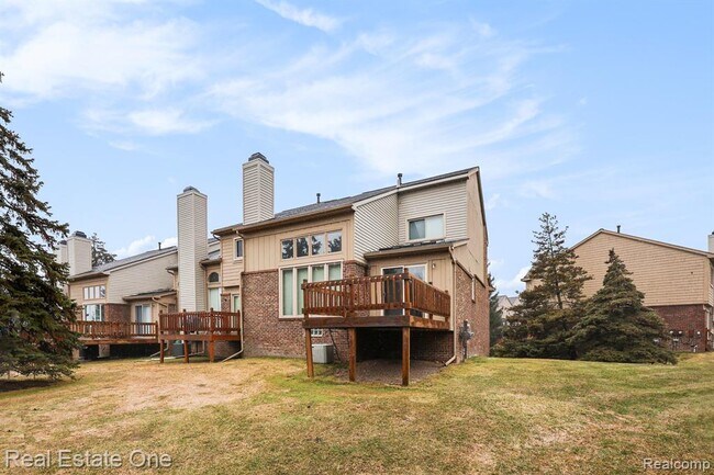 Building Photo - 4222 Breckenridge Dr