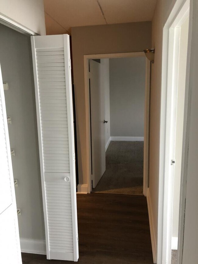 Building Photo - 2 bedroom in Framingham MA 01702