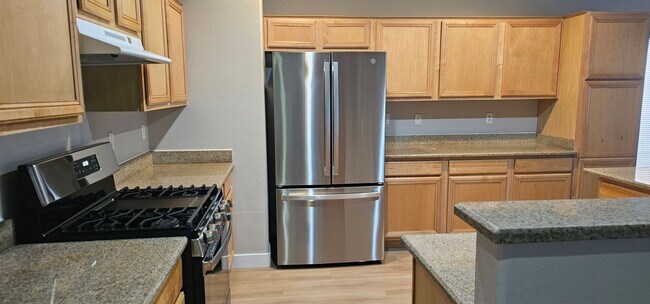 Building Photo - Beautiful and Spacious 3 bedroom home for rent