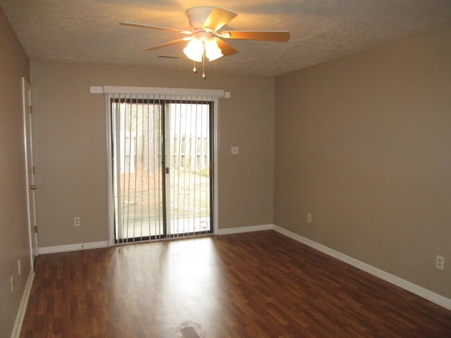 Building Photo - 29 Mustang Ct