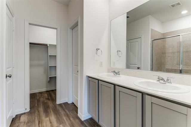 Building Photo - 1207 Mesquite Ln