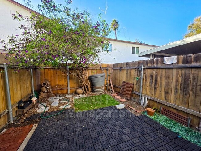 Building Photo - 6434 Bell Bluff Ave