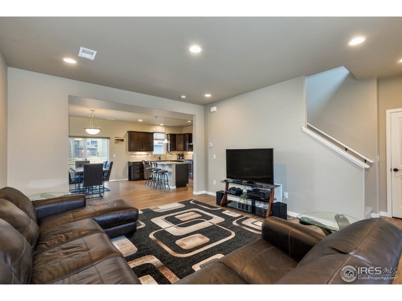 Building Photo - 2133 Lambic St