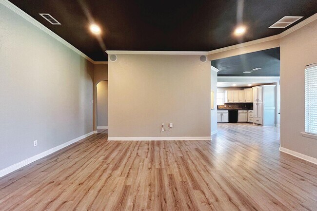 Building Photo - 5518 104th St