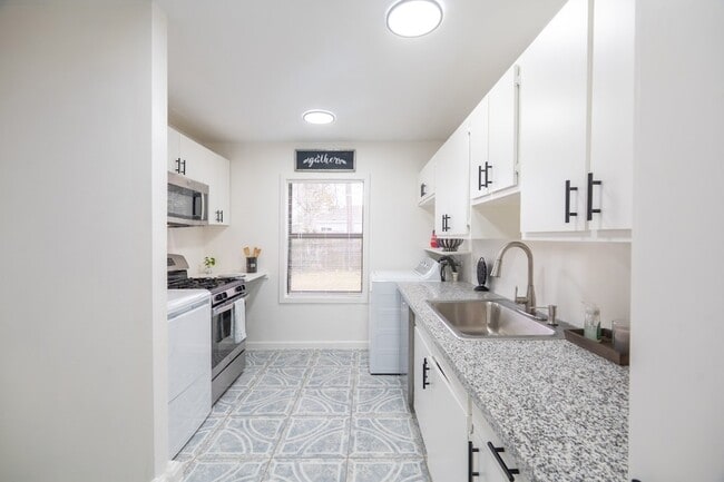 Building Photo - 4901 Richfield Ln