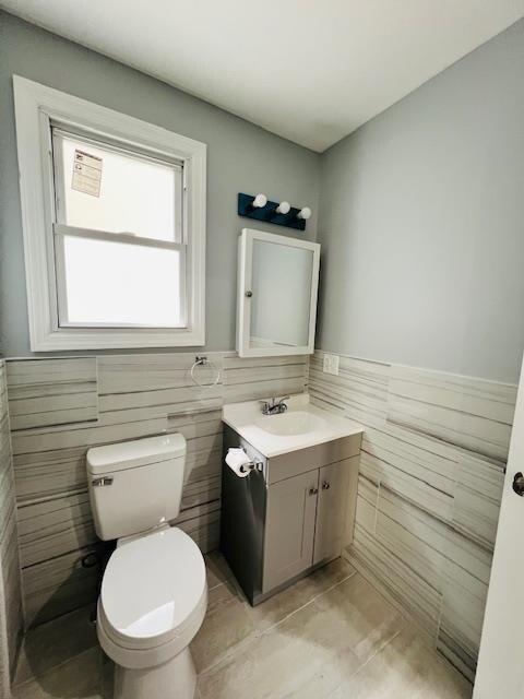 Building Photo - 607 Garfield Ave