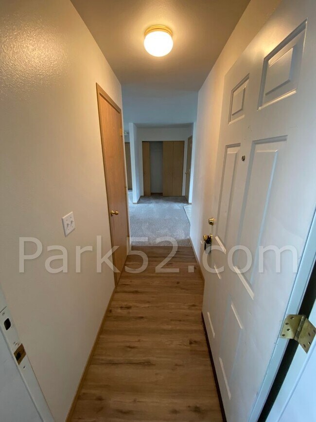 Building Photo - 2 Bedroom 2 Bathroom - Upper Level Condo - Bonney Lake - #L3