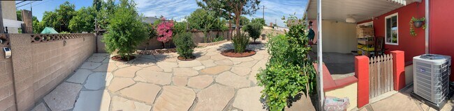 Building Photo - 11659 Harvard Dr