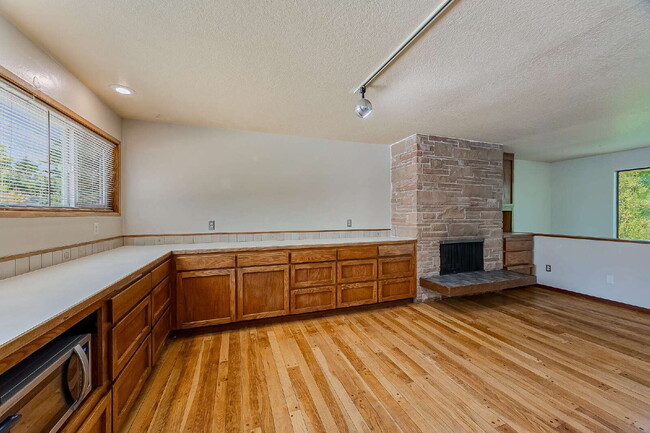 Building Photo - NOT SHOWING THIS PROPERTY AT THIS TIME>  W...