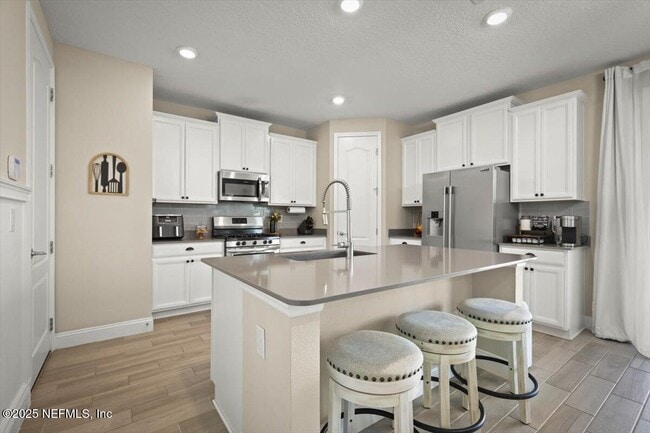 Building Photo - 40 Dade Ct