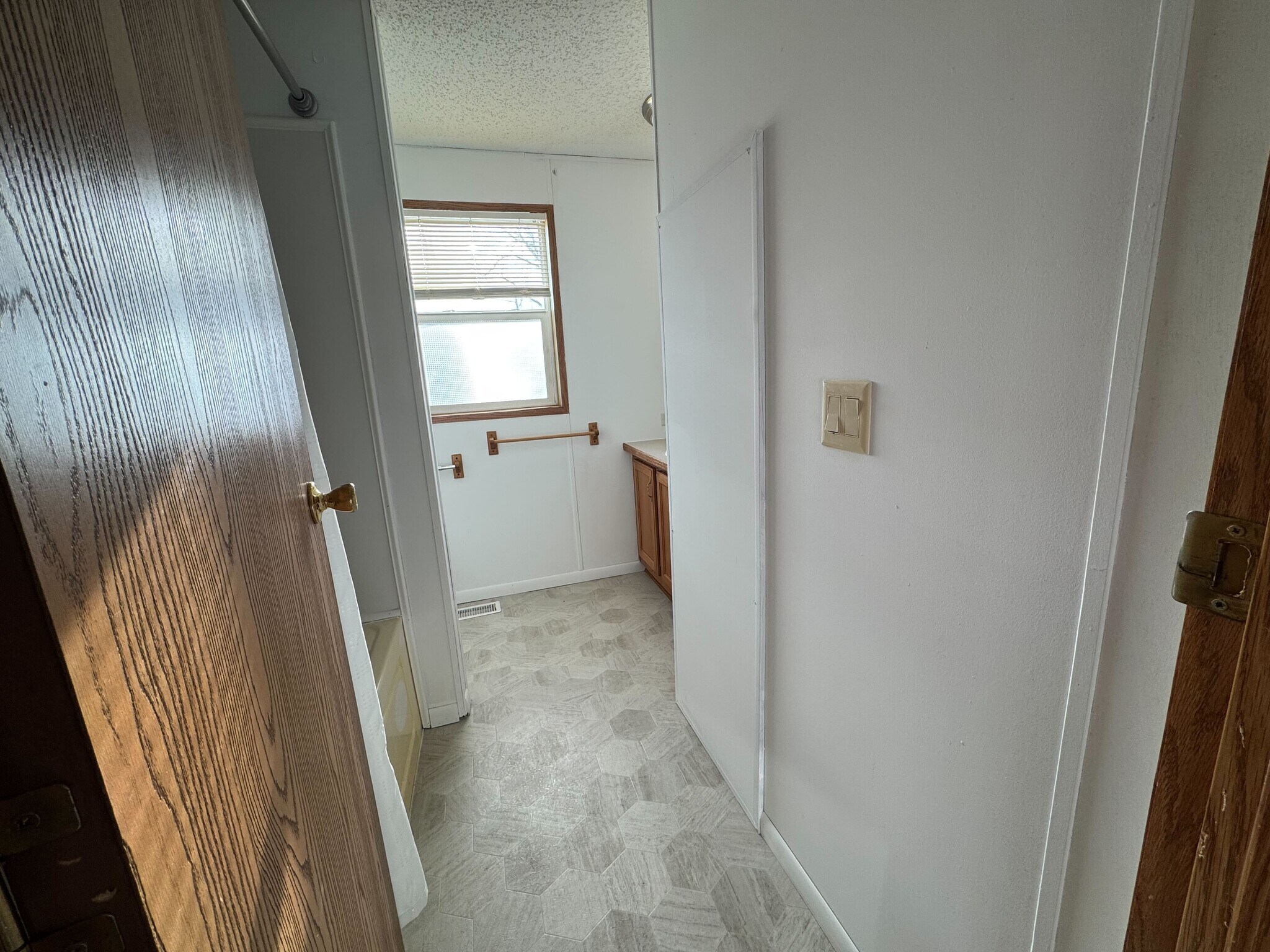 Building Photo - 2004 Falcon Terrace NW