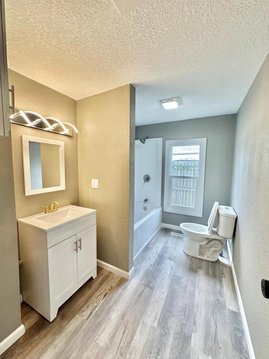 Building Photo - 1217 Filmore St