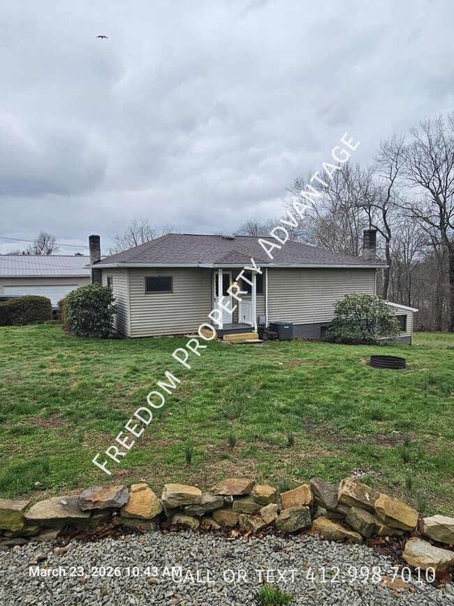 Building Photo - 1920 Idaho St