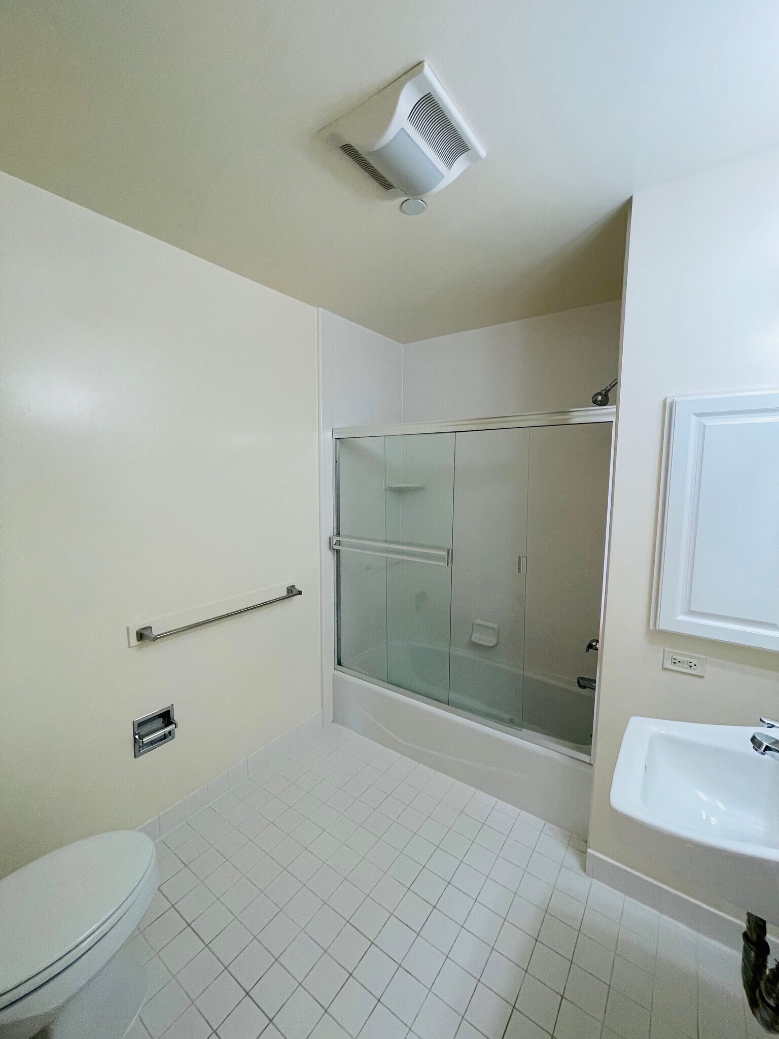 Building Photo - 1798 39th Ave