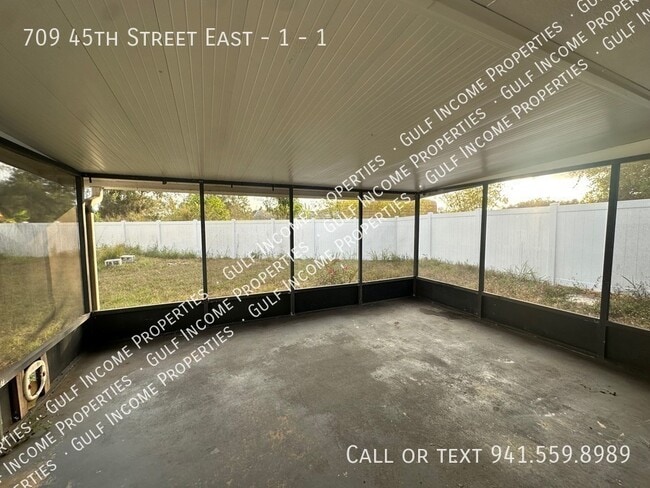 Building Photo - 709 45th St E