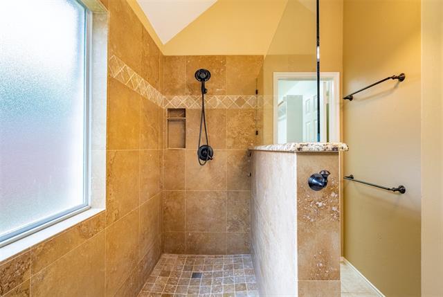 Building Photo - 817 Santa Cruz Dr