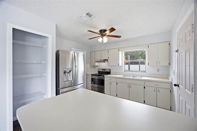 Building Photo - 5412 N 48th St