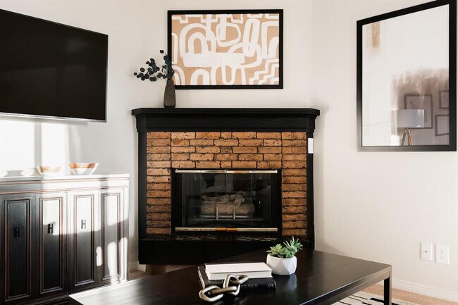 Building Photo - 6380 S Boston St