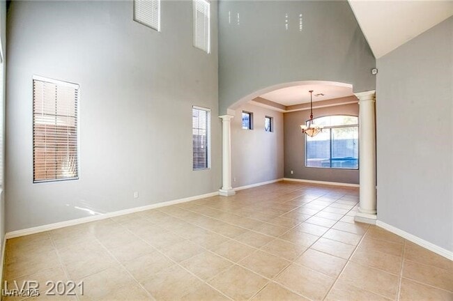 Building Photo - 9008 Teetering Rock Ave