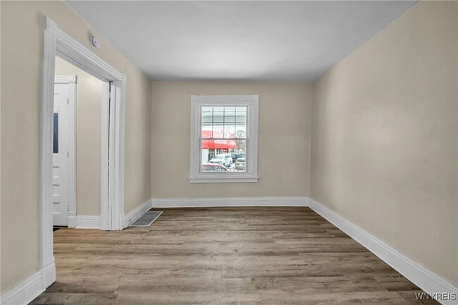 Building Photo - 395 Hampshire St