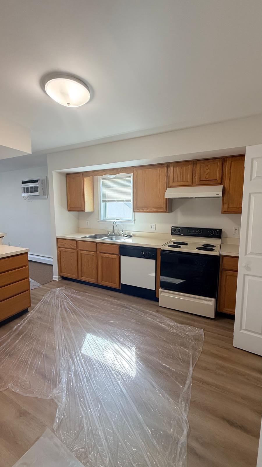 Building Photo - 91 Cloverdale Ave