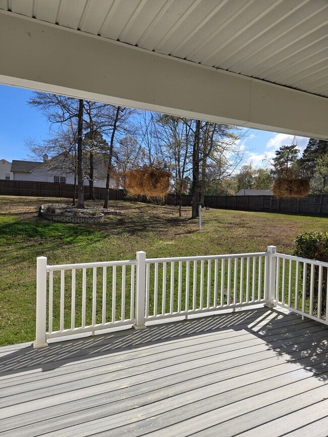 Building Photo - Charming 3-Bedroom Home in Hunters Creek – Pet Friendly & Great Amenities!