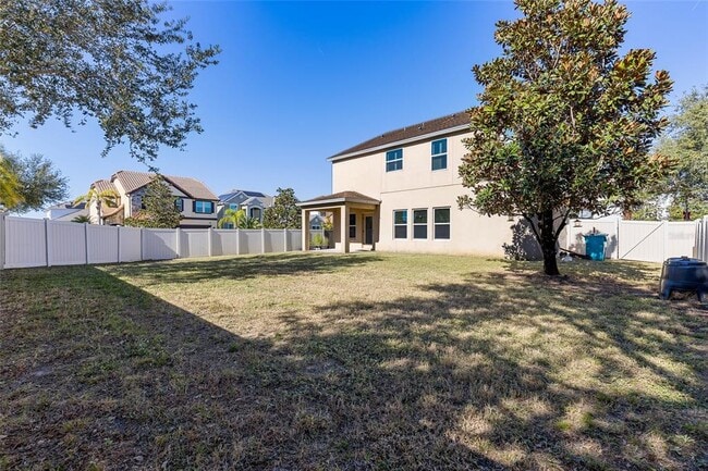 Building Photo - 19270 Fallglo Dr