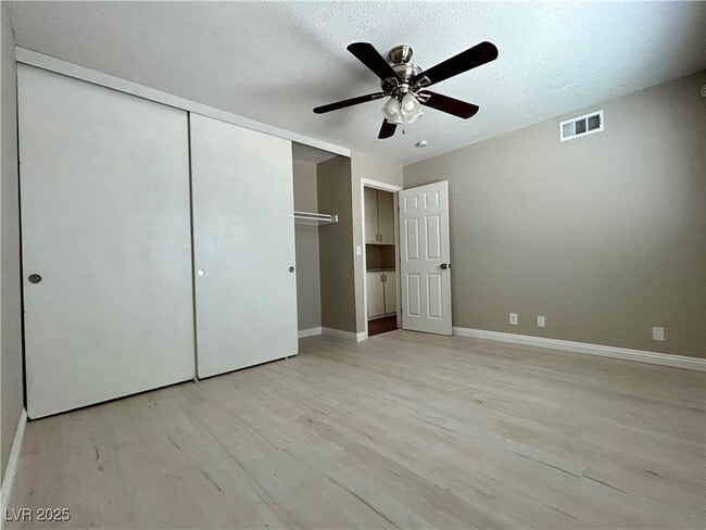 Building Photo - 7319 Clearwater Cir