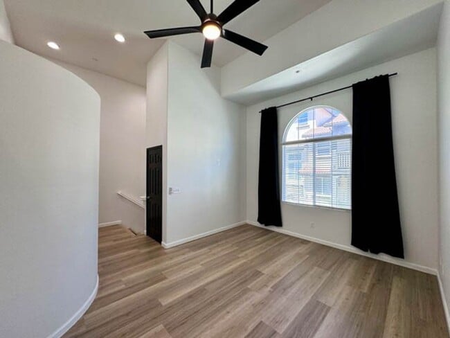 Building Photo - Upgraded 3 bedroom Willow Haven Condo available for LEASE in Murrieta!
